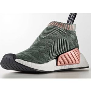 Women’s Adidas NMD primeknit sneaker